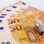 Dlaczego cena euro wpływa na twoje finanse? Odkryj jak to może wpłynąć na Twoje codzienne wydatki i oszczędności